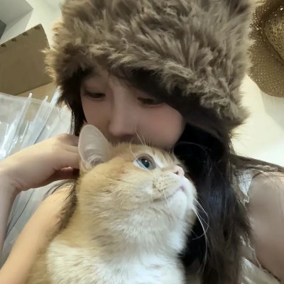 眼里余光都是你